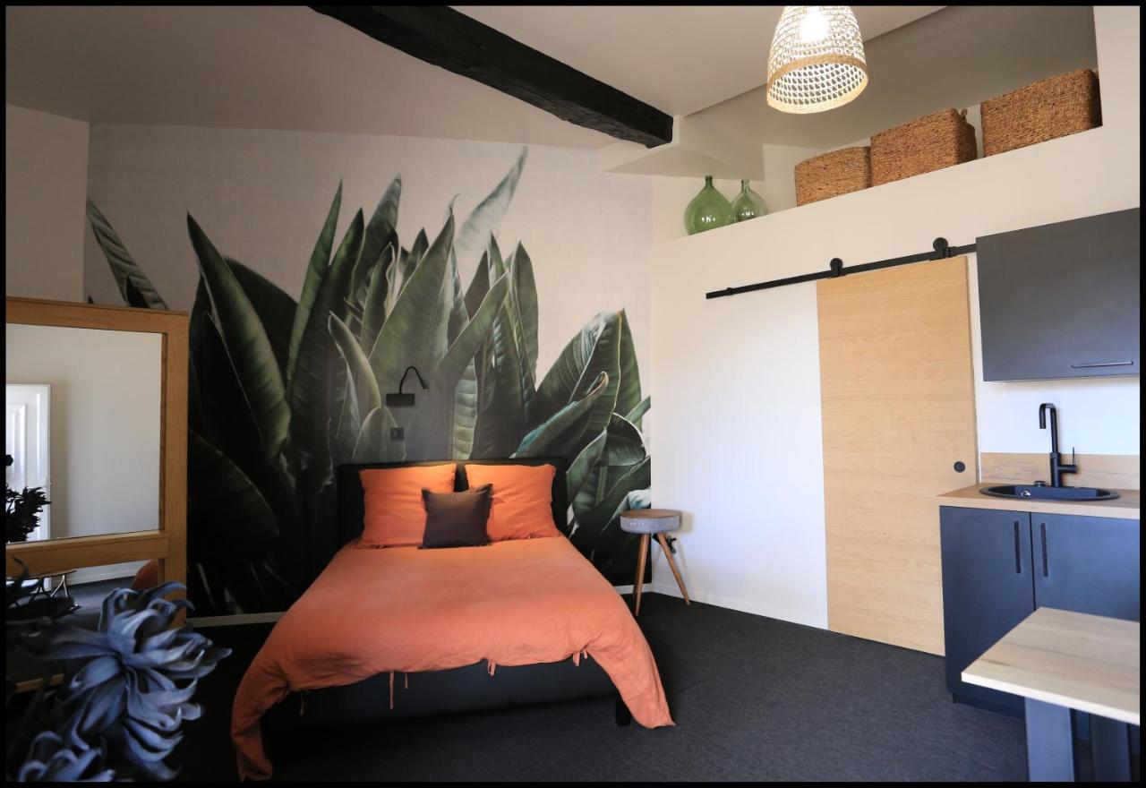 Leden Apartment Lissieu Екстериор снимка