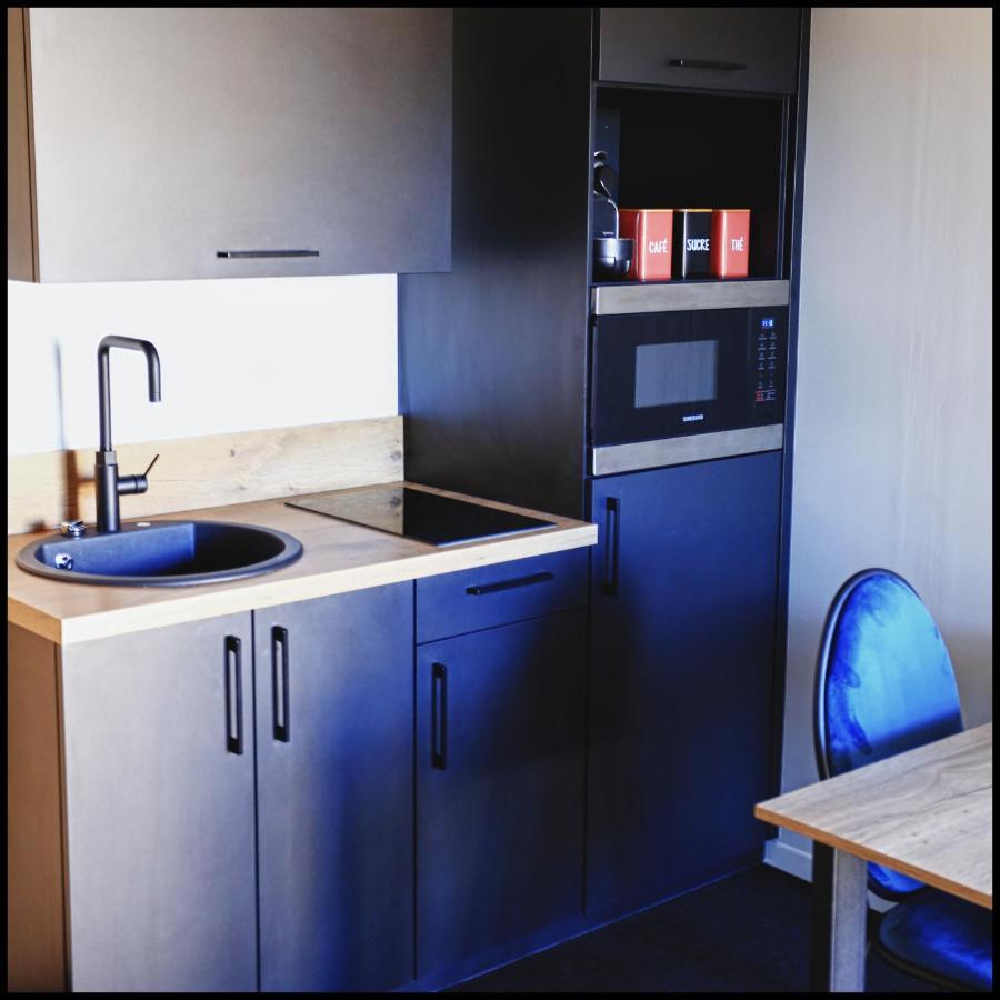 Leden Apartment Lissieu Екстериор снимка
